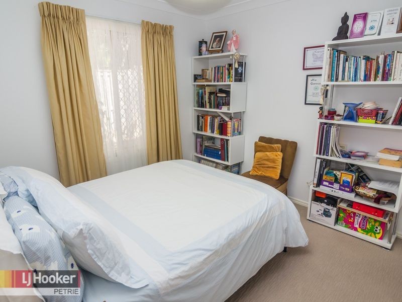 18 Inverpine Court, Petrie QLD 4502