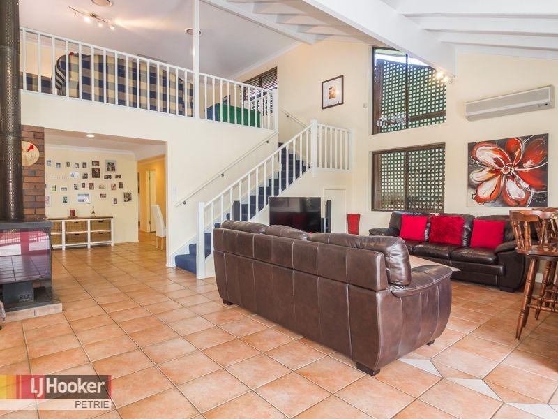 4 Marche Court, Petrie QLD 4502