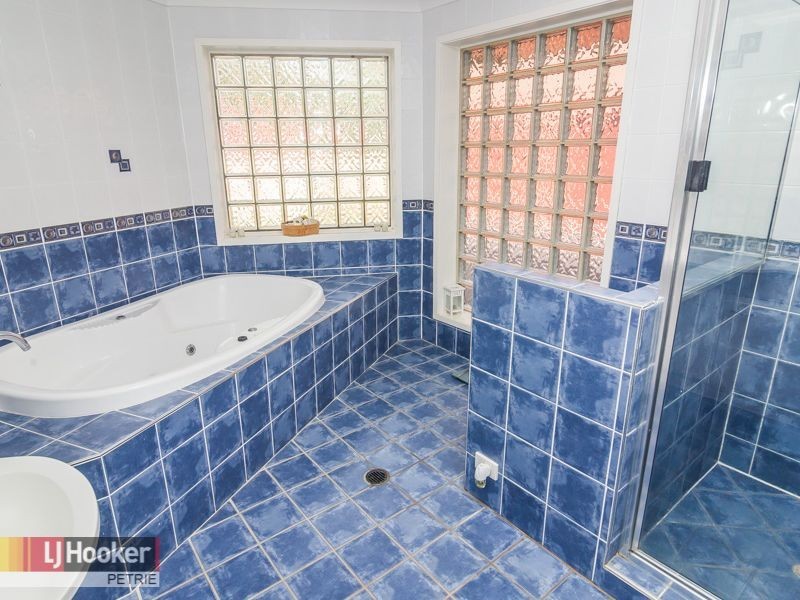 4 Marche Court, Petrie QLD 4502