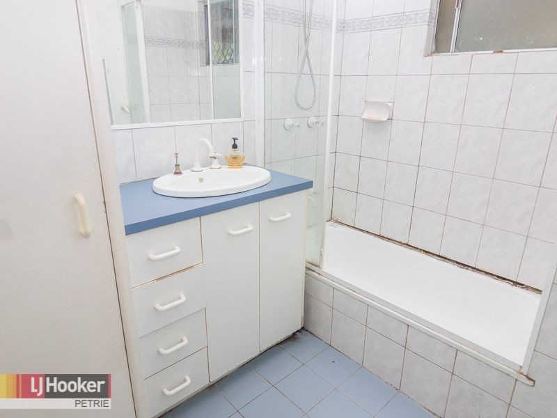 10 Arunga Street, Petrie QLD 4502