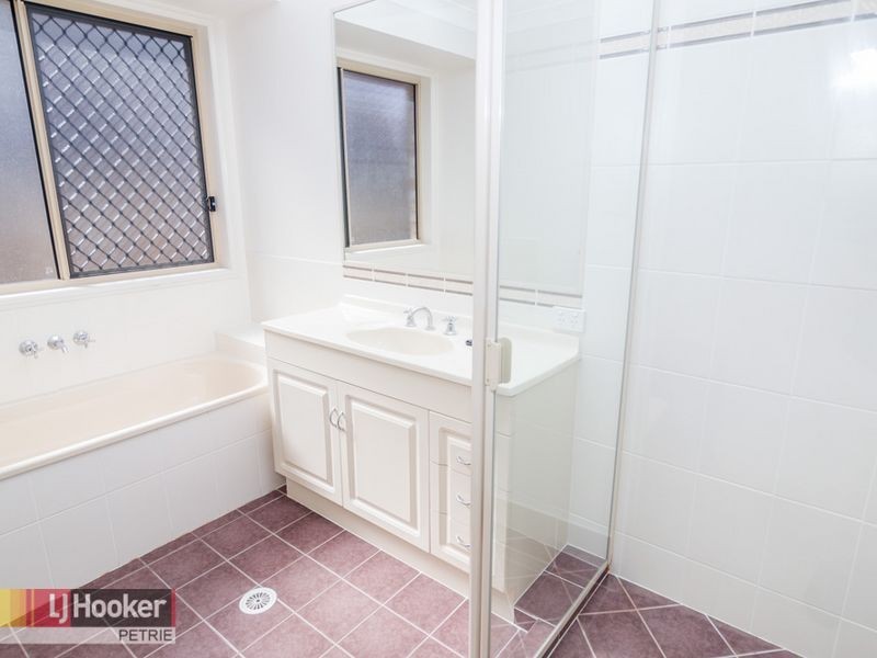 10 Versace Avenue, Bray Park QLD 4500