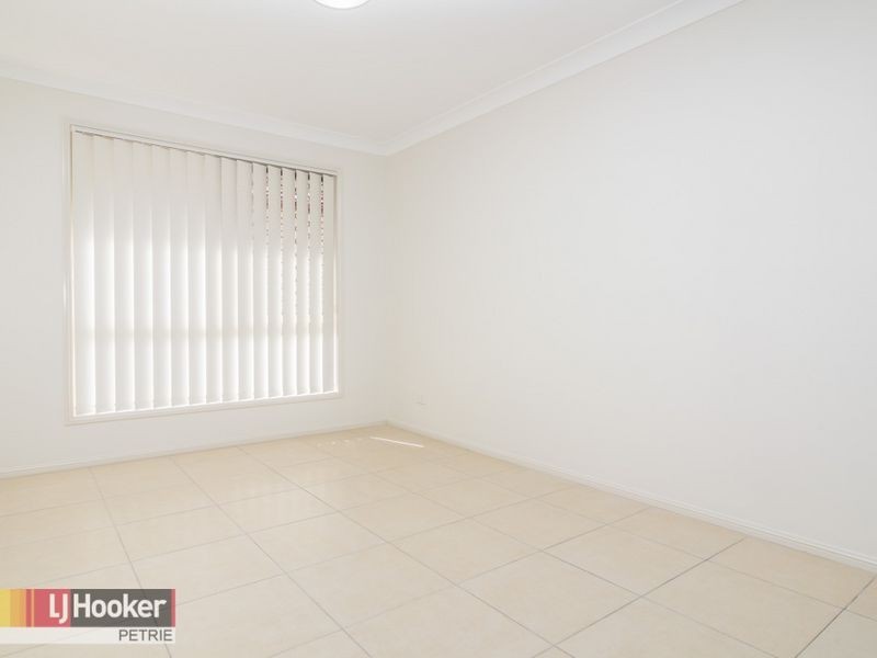 10 Versace Avenue, Bray Park QLD 4500