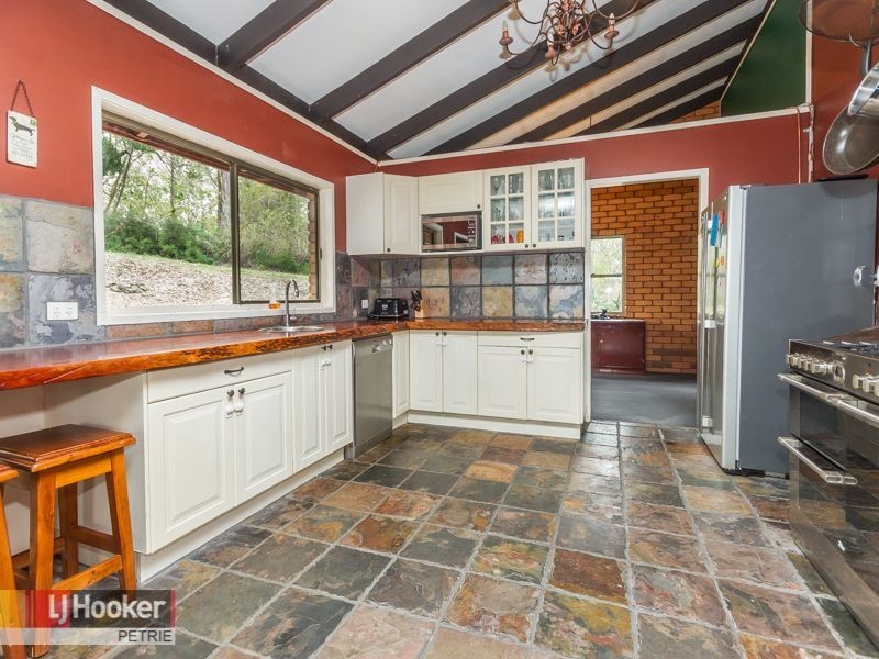 47 Scout Road, Kurwongbah QLD 4503
