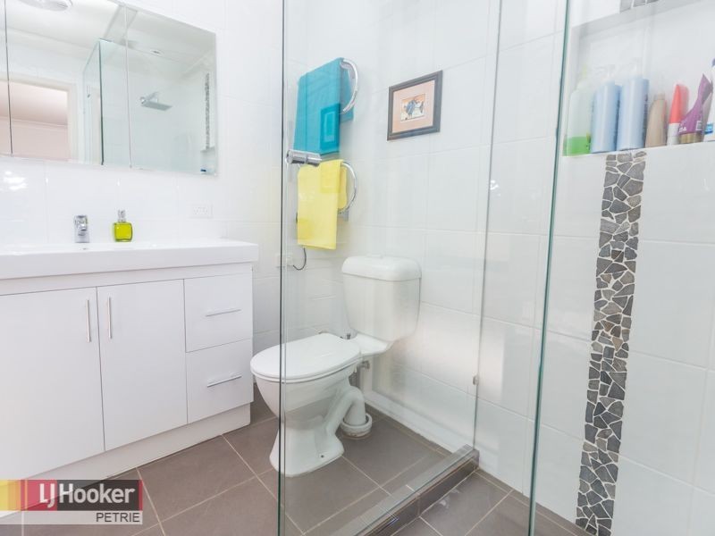 4 Lorient Ct, Petrie QLD 4502