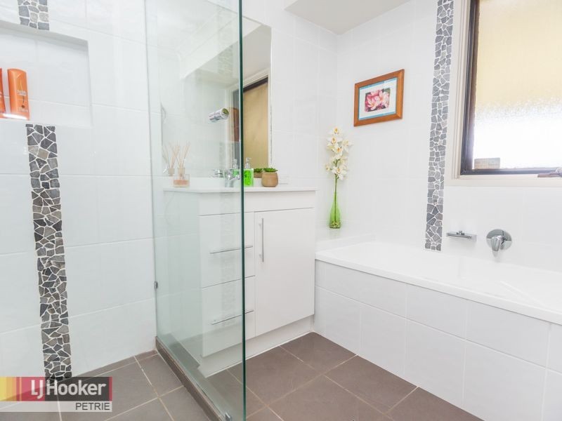 4 Lorient Ct, Petrie QLD 4502