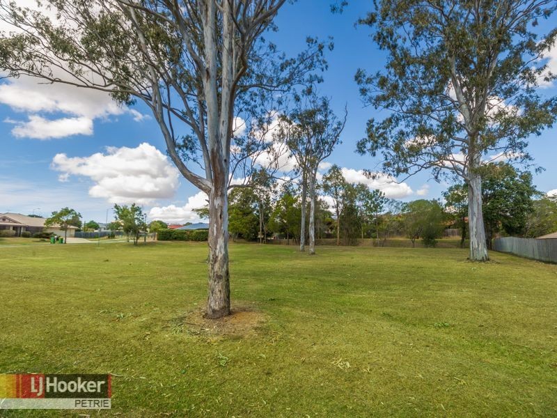 3 Kirri Avenue, Petrie QLD 4502
