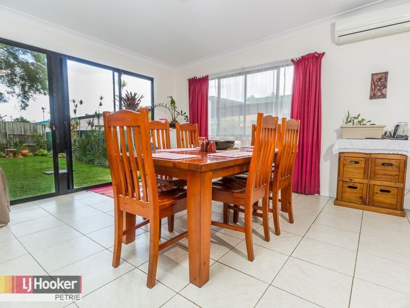 8 Armstrong Street, Petrie QLD 4502