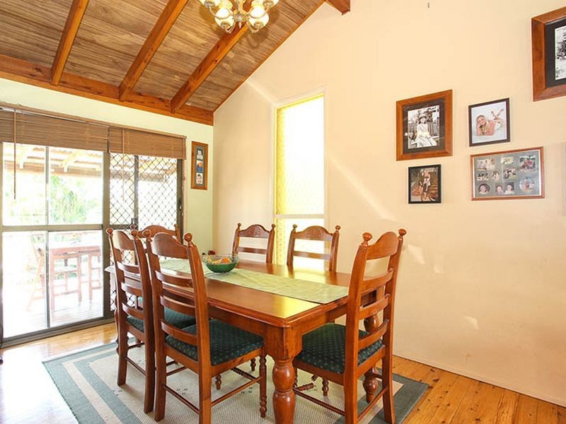 21 Chambery Road, Petrie QLD 4502