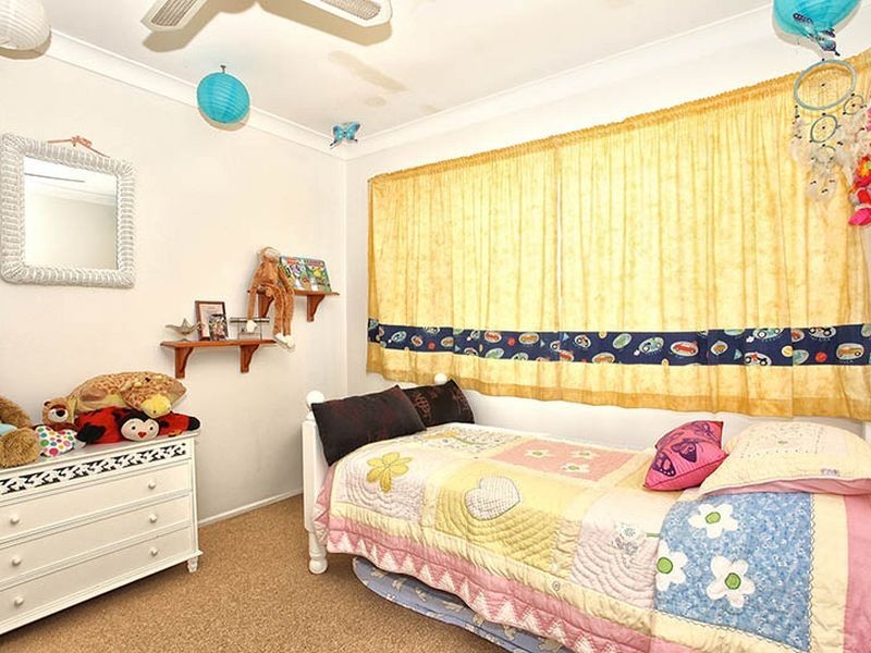 21 Chambery Road, Petrie QLD 4502