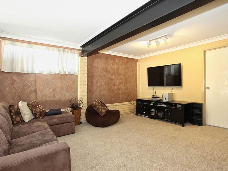 21 Chambery Road, Petrie QLD 4502