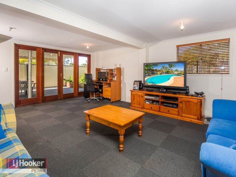 1 Killarney Court, Petrie QLD 4502