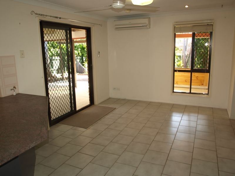 6 Newlands Avenue, Petrie QLD 4502