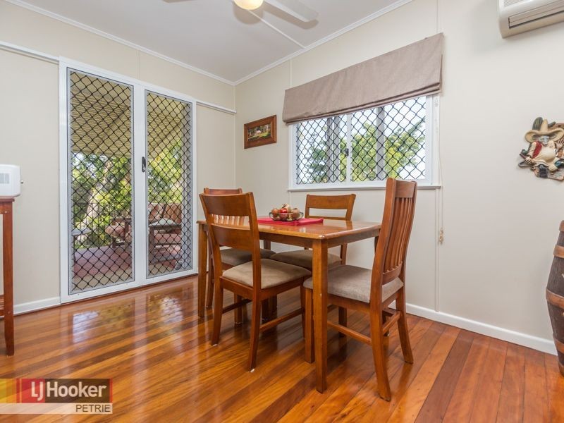1 Houghton Street, Petrie QLD 4502