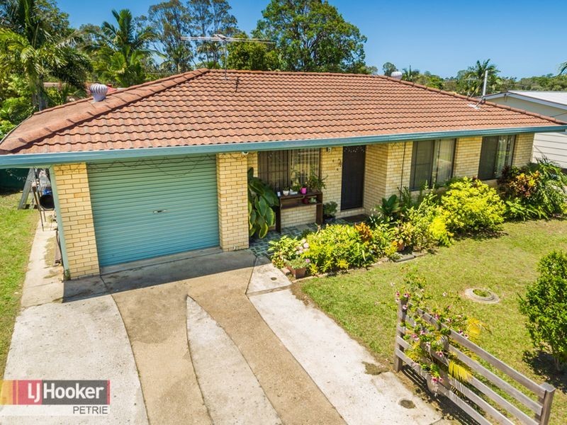 8 Waterton Street, Clontarf QLD 4019