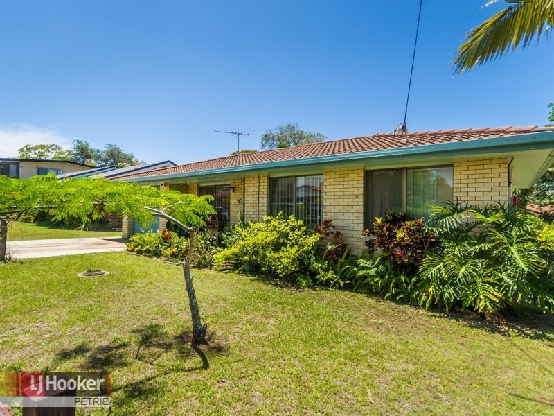 8 Waterton Street, Clontarf QLD 4019
