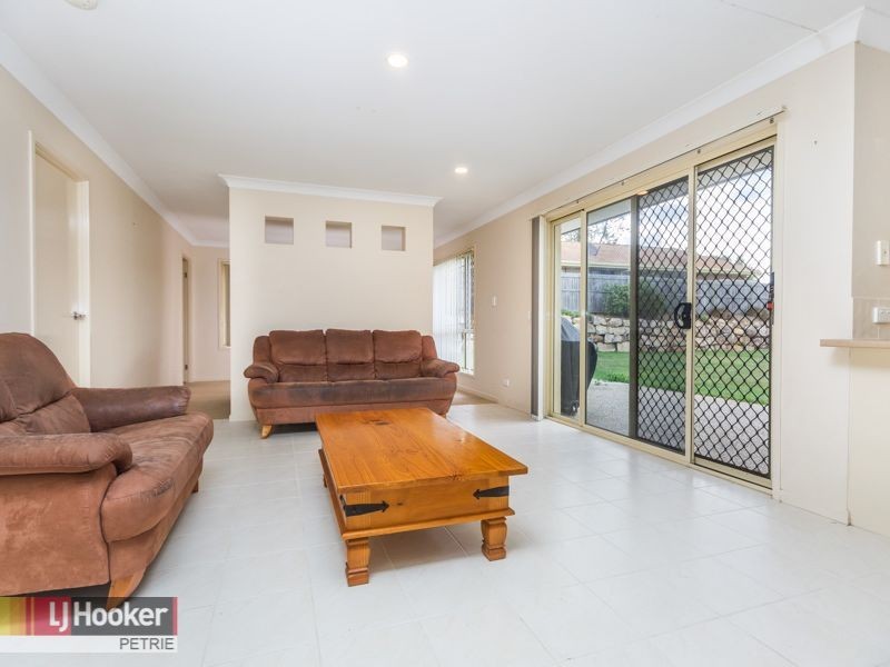 8 McKay Ct, Bray Park QLD 4500