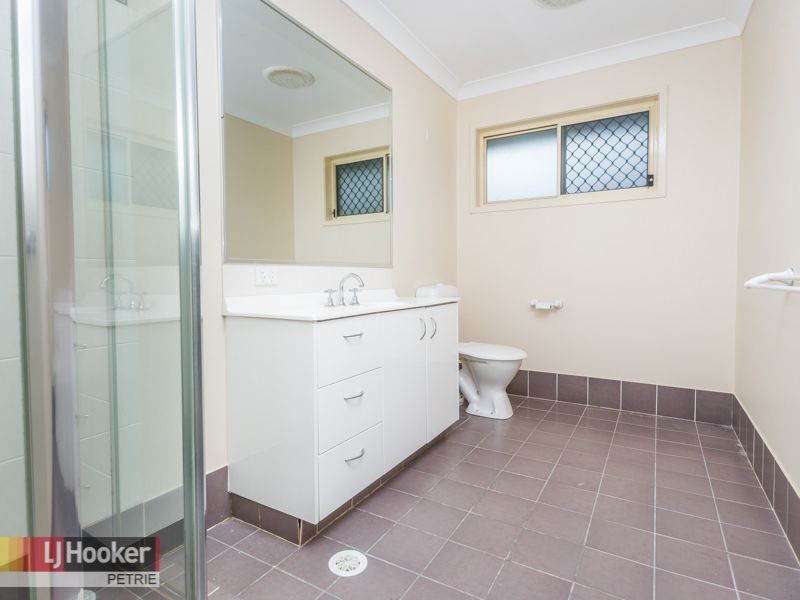 8 McKay Ct, Bray Park QLD 4500