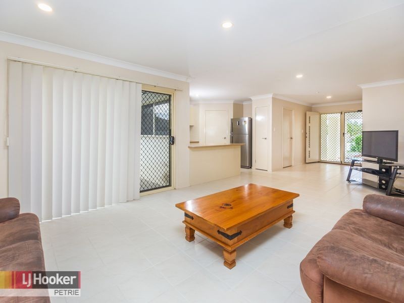 8 McKay Ct, Bray Park QLD 4500