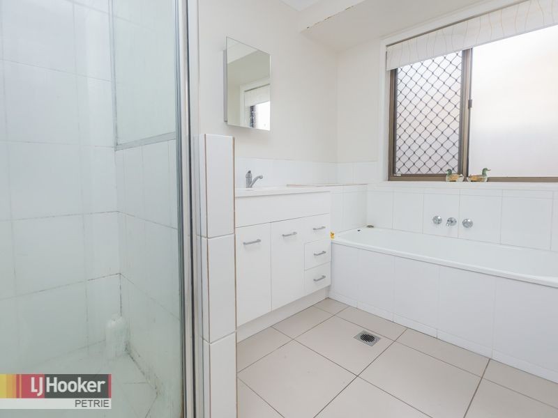 19 Donnegal Drive, Kallangur QLD 4503
