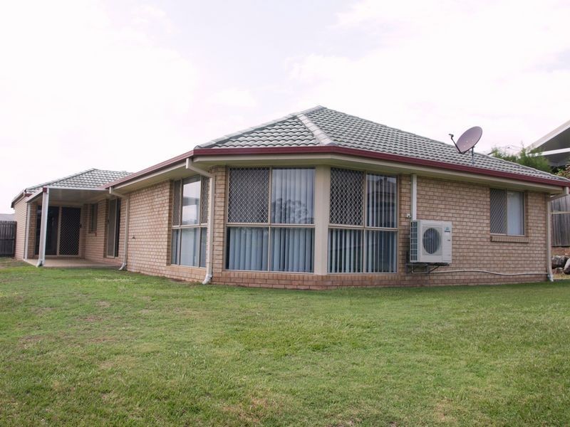 35 D’Aguilar Street, Petrie QLD 4502