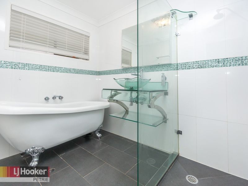 2 Normanhurst Court, Petrie QLD 4502