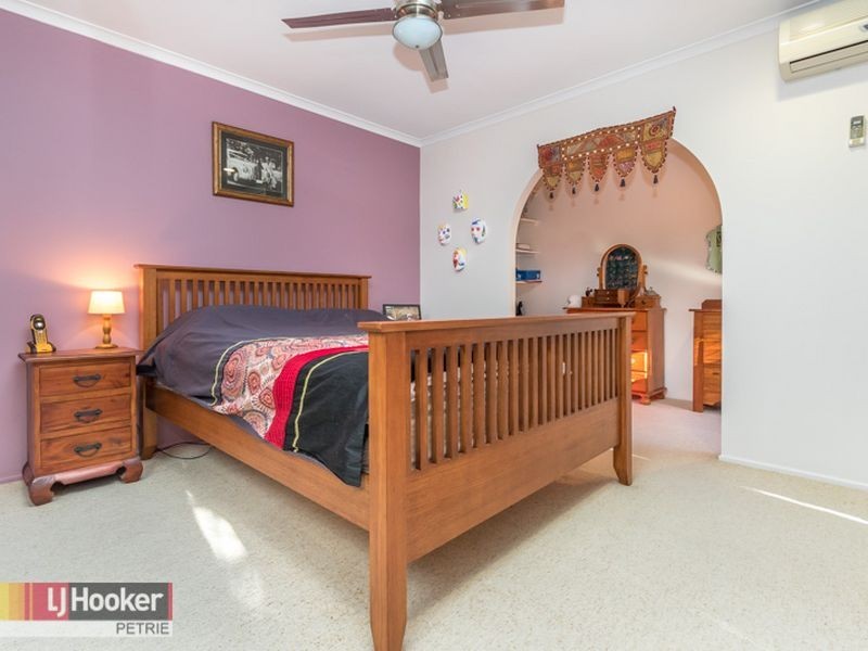 24 Eacham Street, Petrie QLD 4502