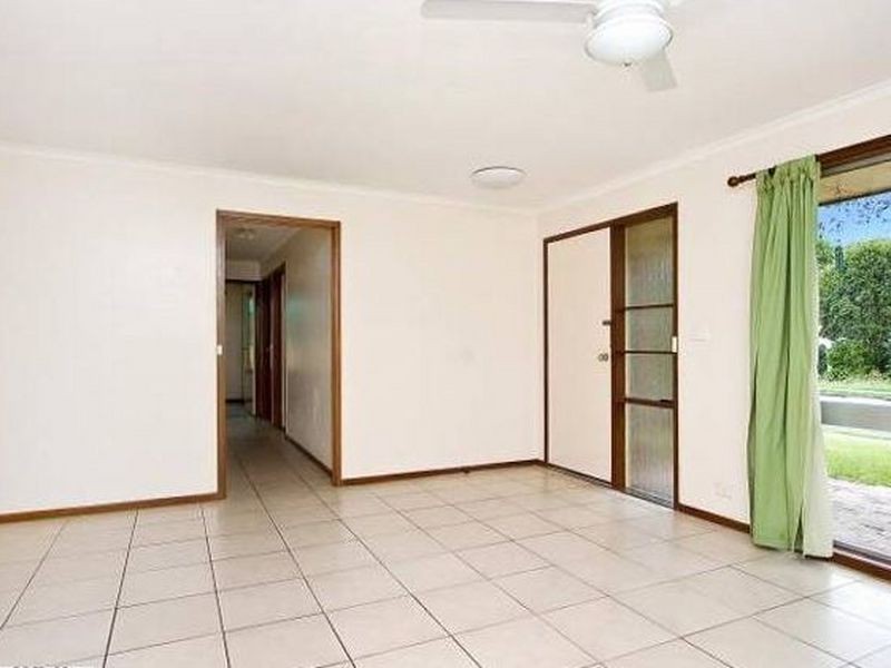 22 Macquaire Drive, Petrie QLD 4502