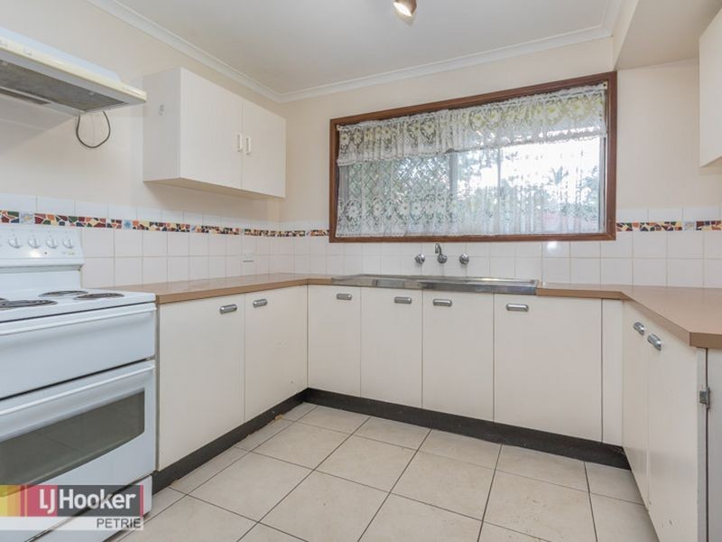 22 Macquaire Drive, Petrie QLD 4502