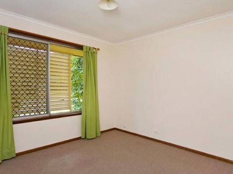 22 Macquaire Drive, Petrie QLD 4502