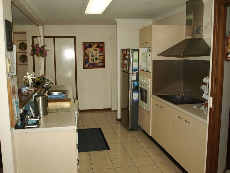 1 Julius Court, Petrie QLD 4502