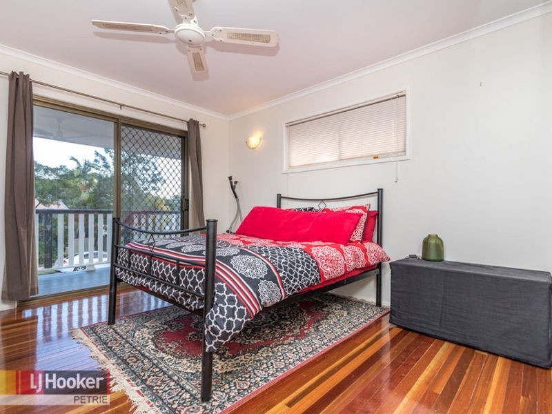 11 Forestville Rd, Petrie QLD 4502