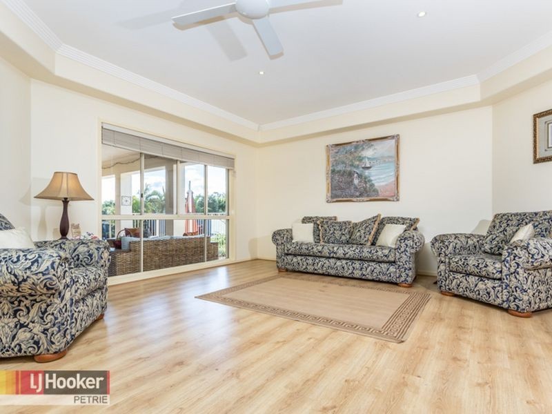 8 Turnbull Court, Petrie QLD 4502