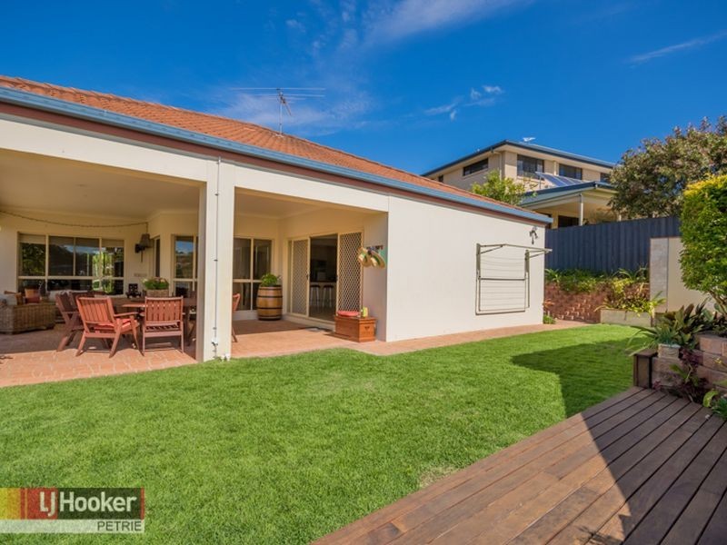 8 Turnbull Court, Petrie QLD 4502
