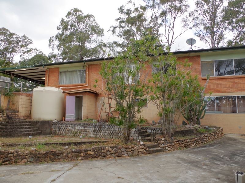 28 Morgan Road, Albany Creek QLD 4035