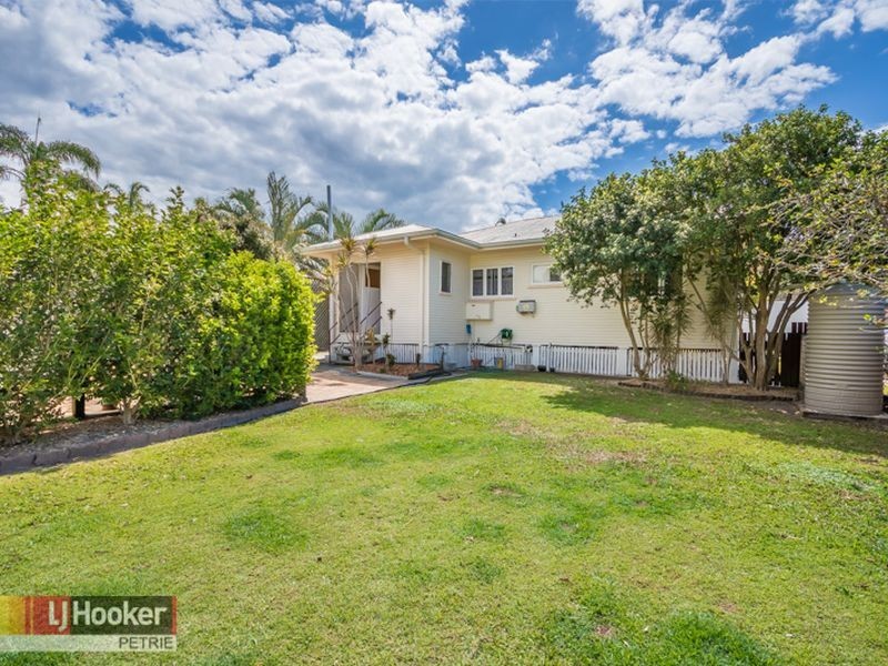 18 Conley Street, Clontarf QLD 4019