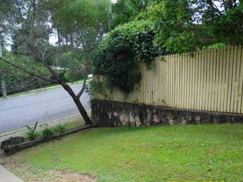 26 Chambery Rd, Petrie QLD 4502