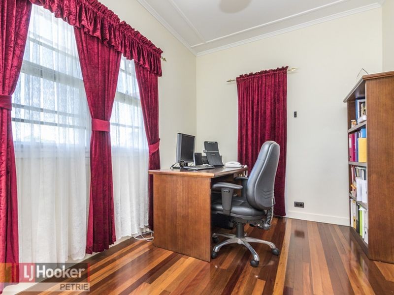 5 Tandoor Drive, Petrie QLD 4502