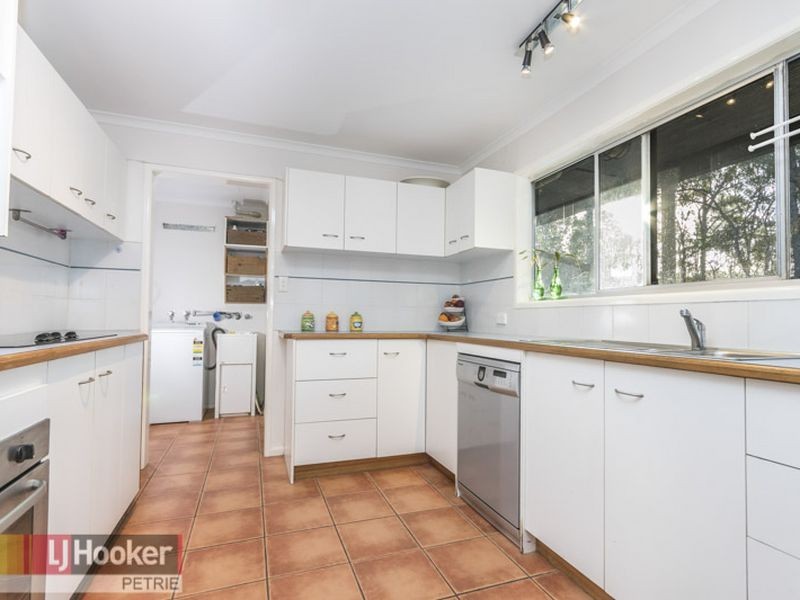 22 Killara Cres, Petrie QLD 4502