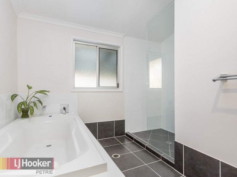 22 Killara Cres, Petrie QLD 4502