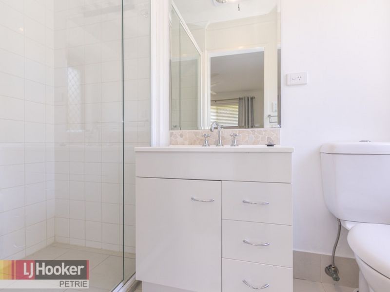 2 Brewster Court, Petrie QLD 4502