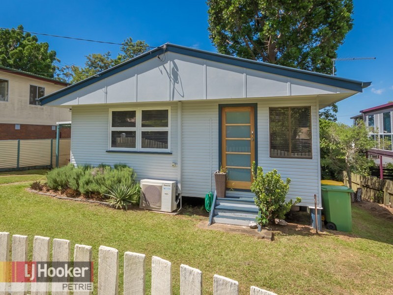 26 Reid Street, Petrie QLD 4502