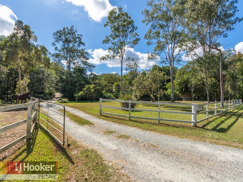 26 Whiteside Rd, Whiteside QLD 4503