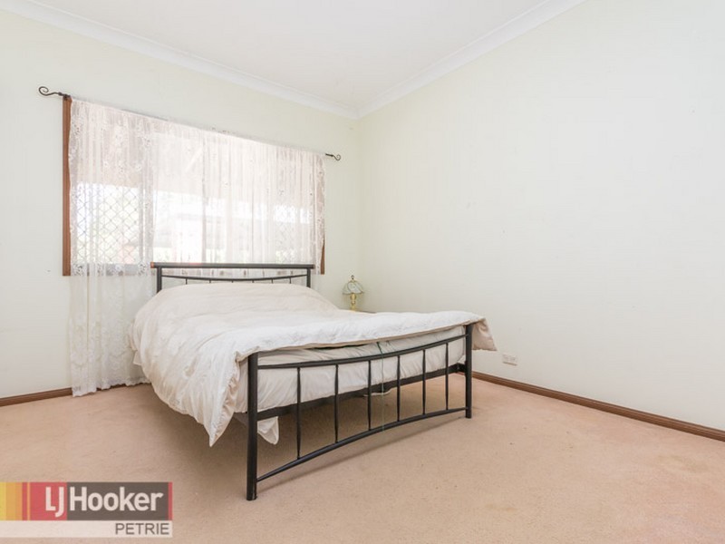 26 Whiteside Rd, Whiteside QLD 4503