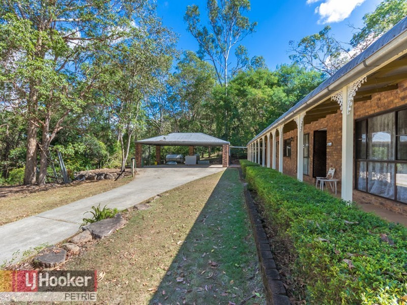 26 Whiteside Rd, Whiteside QLD 4503