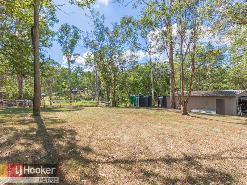 26 Whiteside Rd, Whiteside QLD 4503