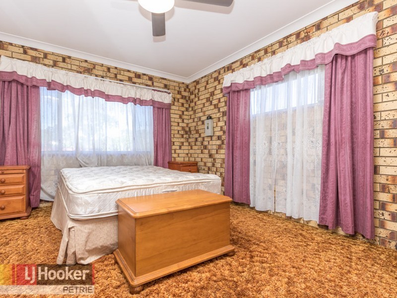 55 Beeville Rd, Petrie QLD 4502