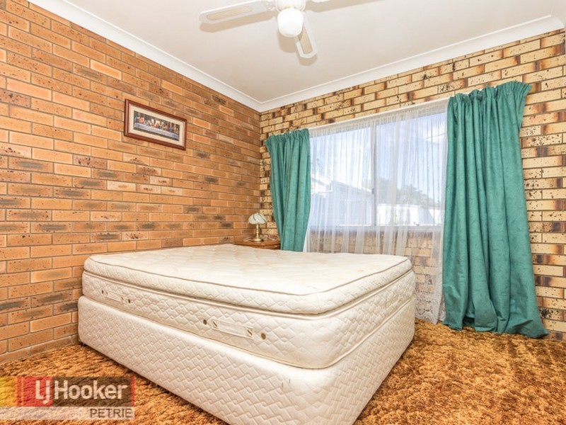 55 Beeville Rd, Petrie QLD 4502