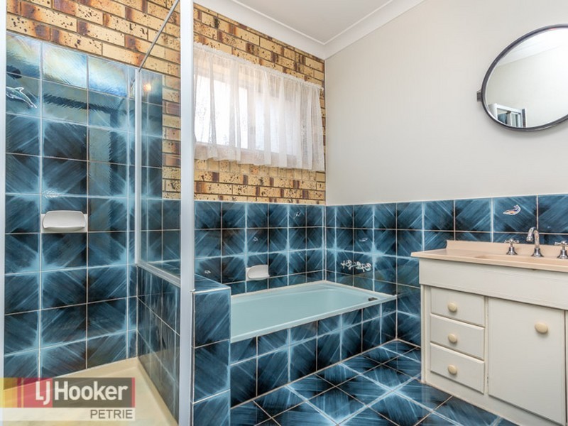 55 Beeville Rd, Petrie QLD 4502