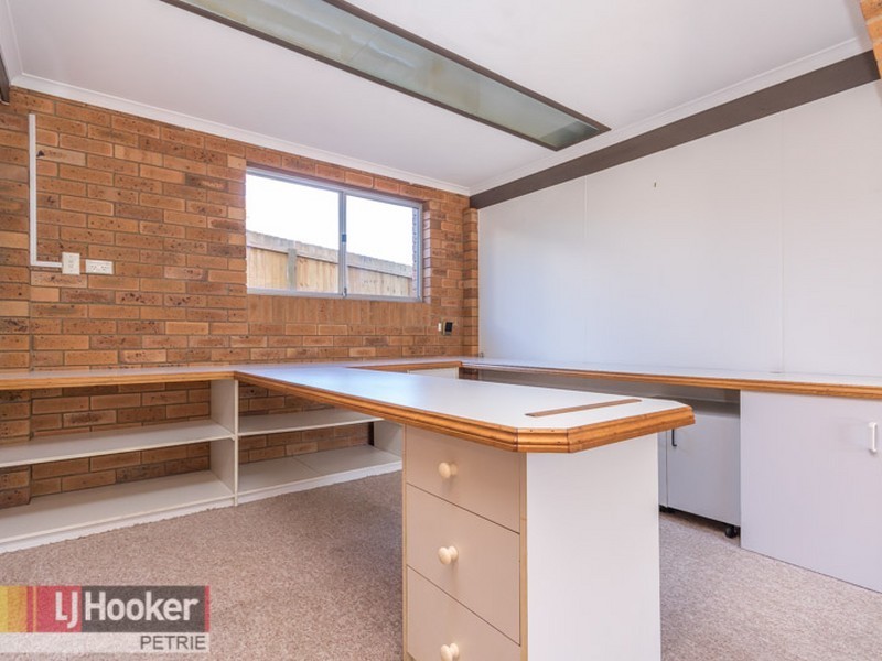 55 Beeville Rd, Petrie QLD 4502