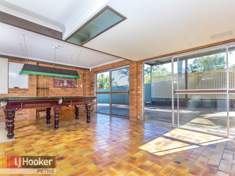 55 Beeville Rd, Petrie QLD 4502